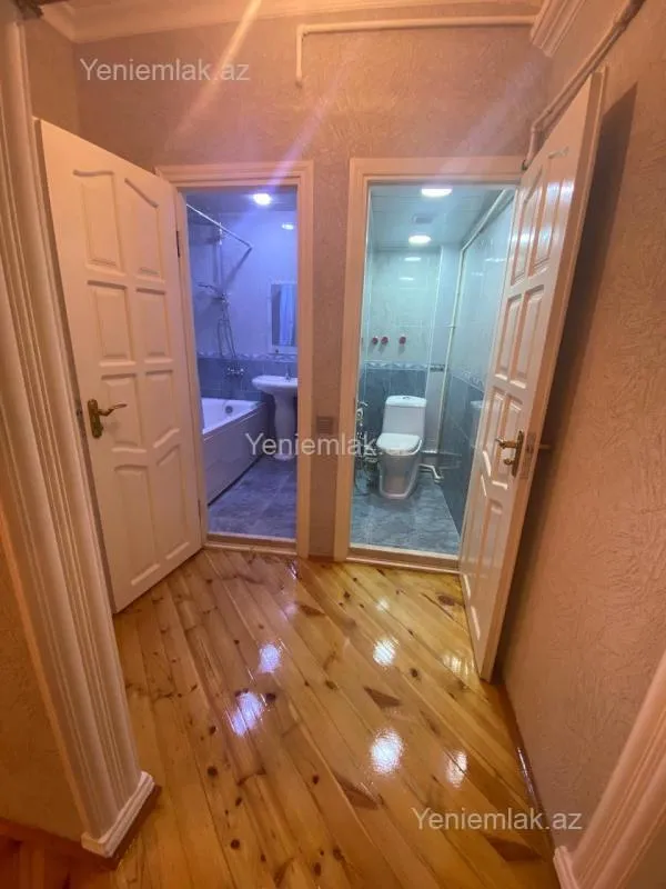 Satılır 3 otaqlı köhnə tikili 90 m²