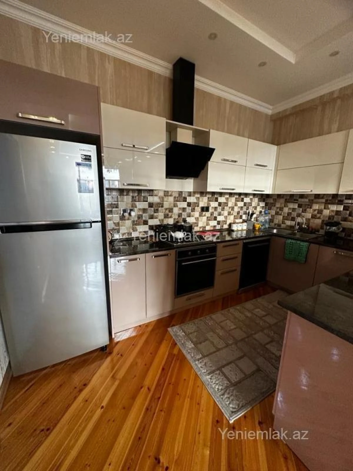 Satılır 3 otaqlı yeni tikili 90 m²