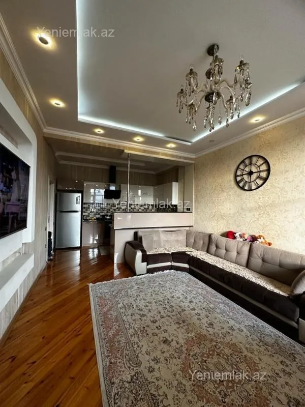 Satılır 3 otaqlı yeni tikili 90 m²