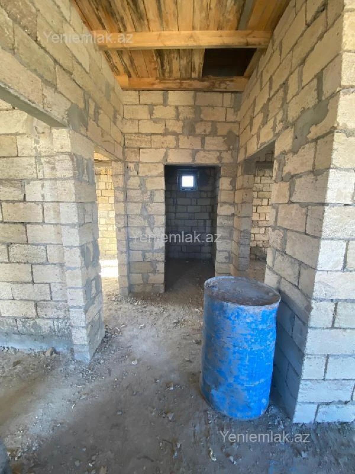 Satılır 6 otaqlı həyət evi 200 m²