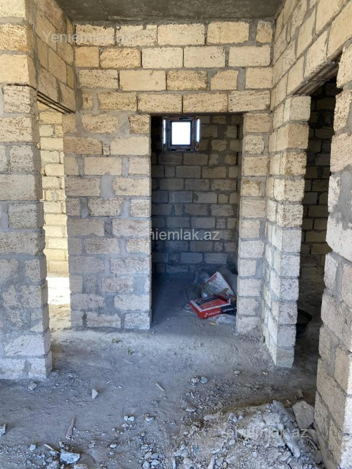 Satılır 6 otaqlı həyət evi 200 m²