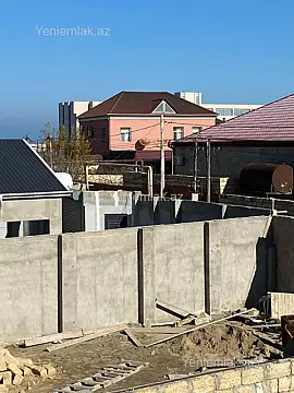 Satılır 6 otaqlı həyət evi 200 m²
