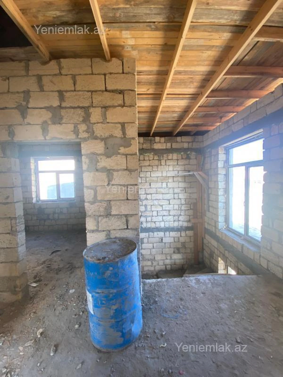 Satılır 6 otaqlı həyət evi 200 m²