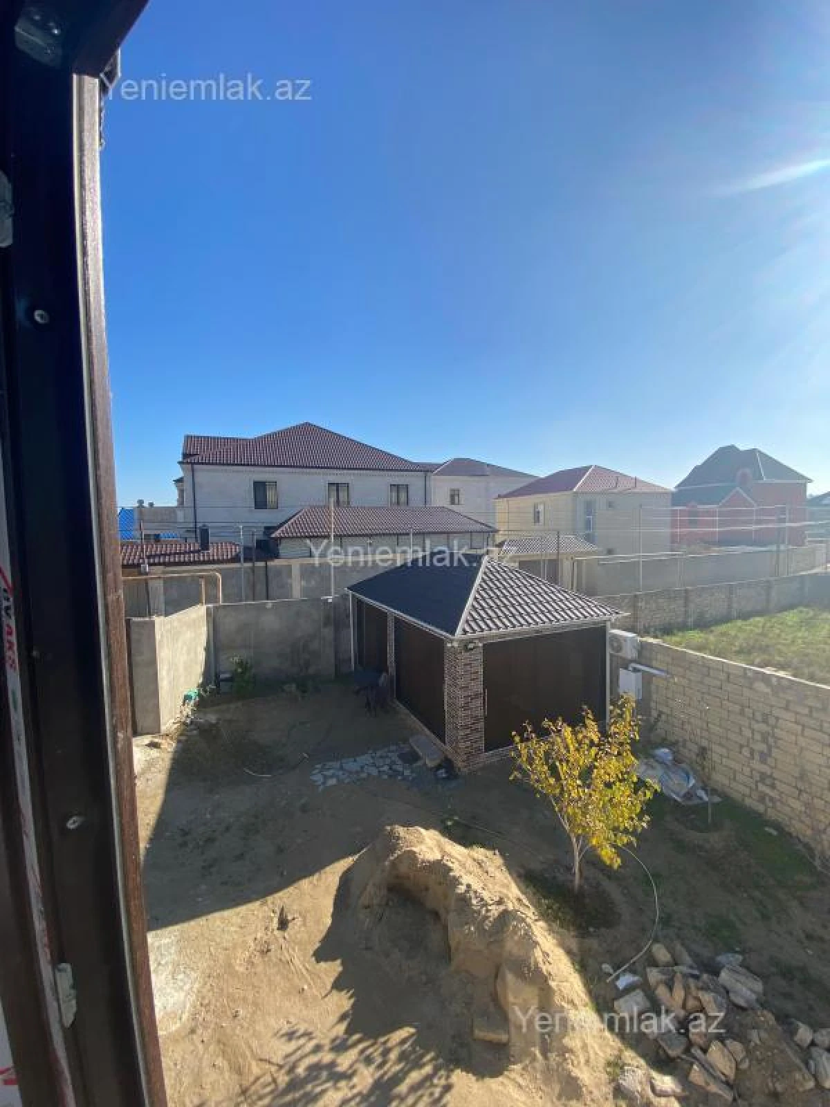 Satılır 6 otaqlı həyət evi 200 m²