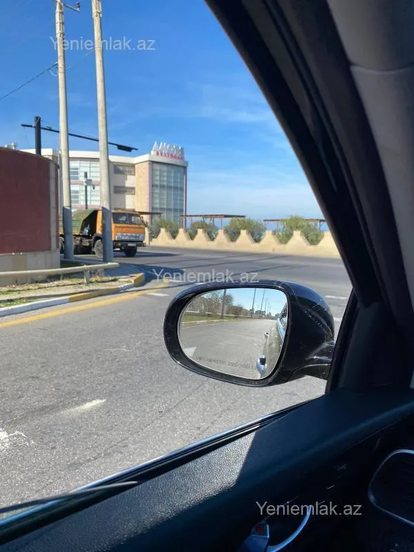 Satılır 6 otaqlı həyət evi 200 m²