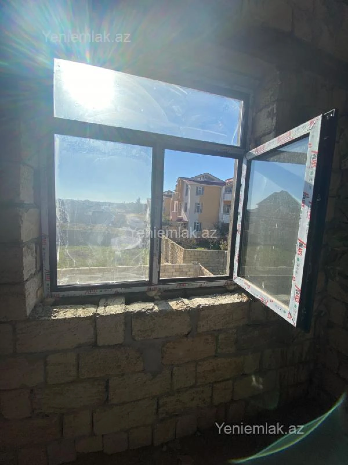 Satılır 6 otaqlı həyət evi 200 m²