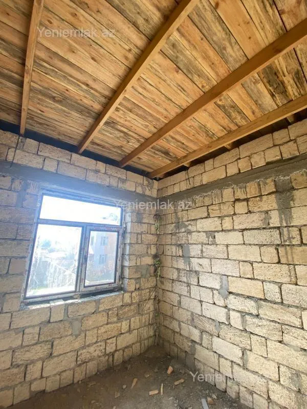 Satılır 6 otaqlı həyət evi 200 m²
