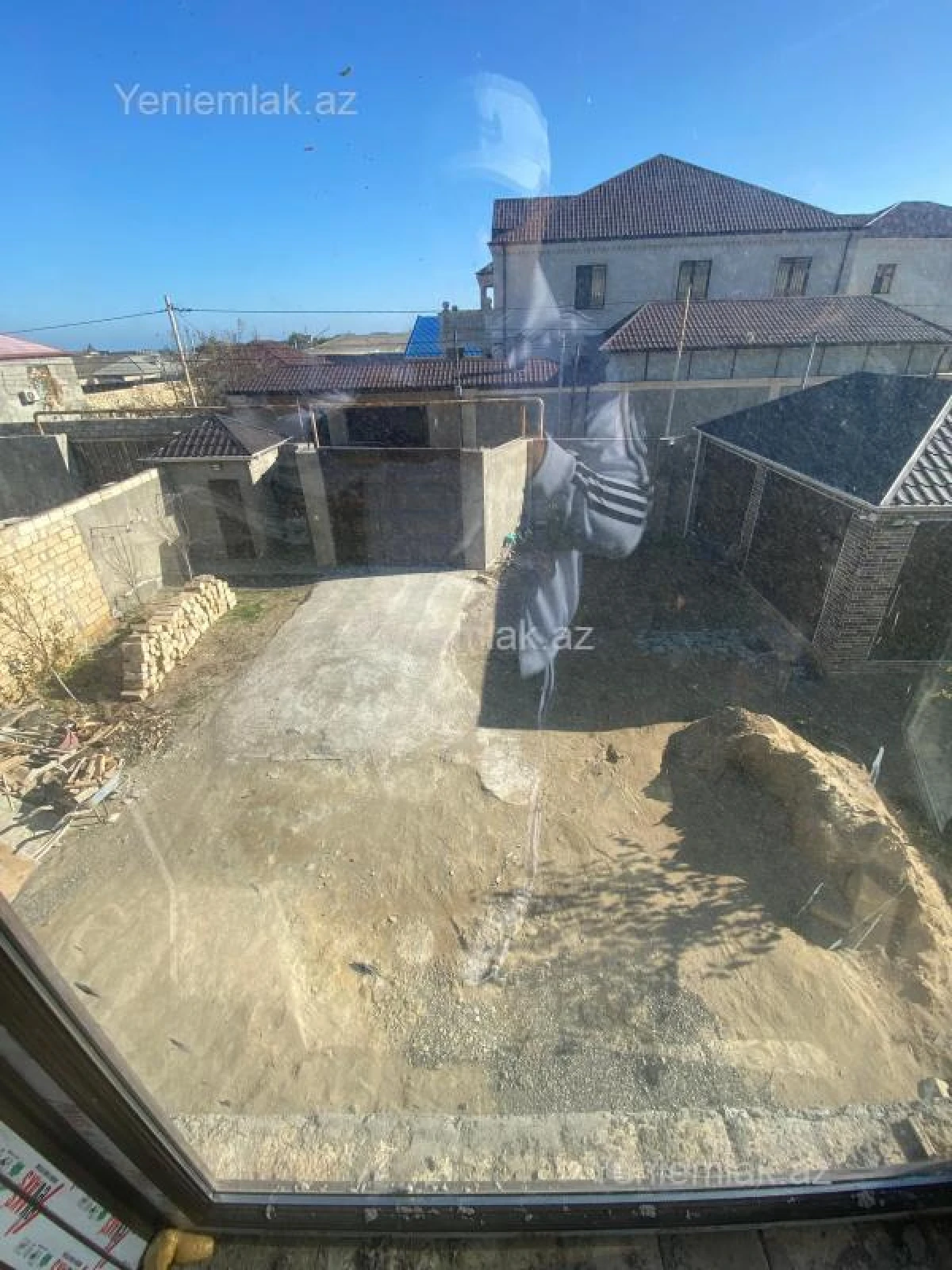 Satılır 6 otaqlı həyət evi 200 m²