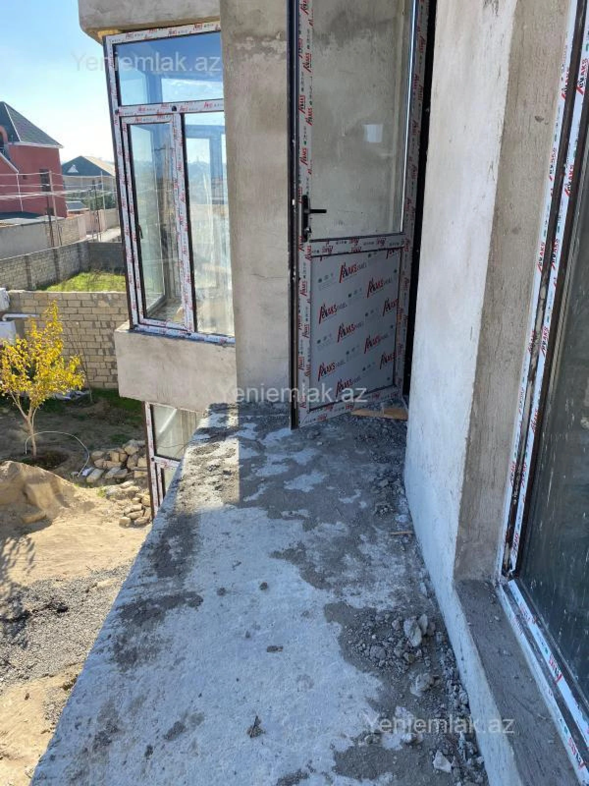 Satılır 6 otaqlı həyət evi 200 m²