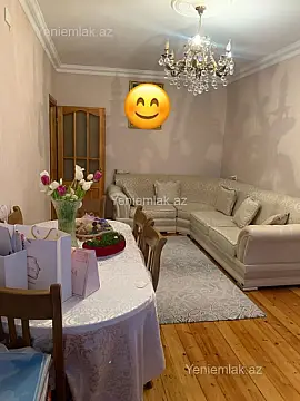 Satılır 4 otaqlı köhnə tikili 110 m²