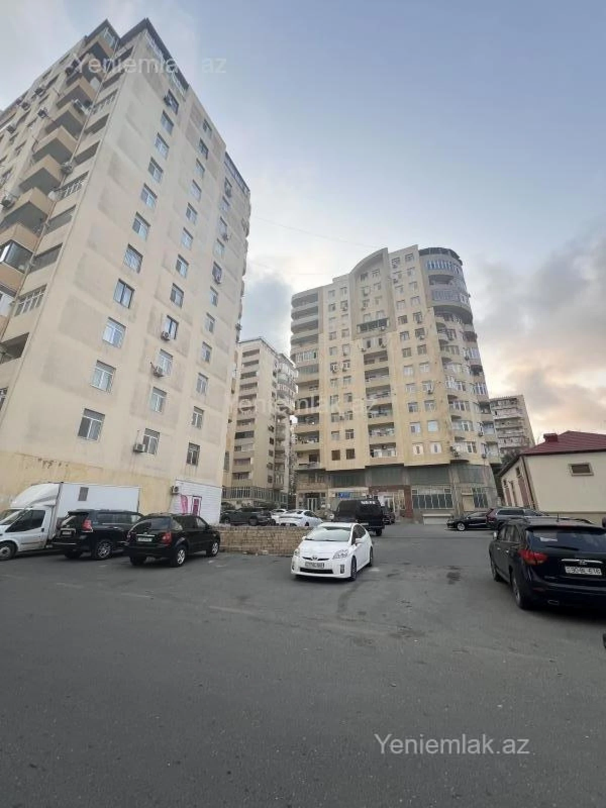 Satılır 3 otaqlı obyekt 70 m²