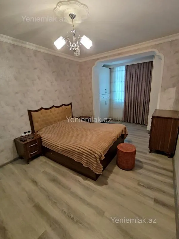 Satılır 5 otaqlı köhnə tikili 112 m²