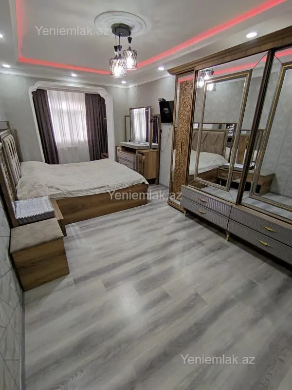 Satılır 5 otaqlı köhnə tikili 112 m²