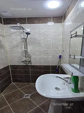 Satılır 1 otaqlı yeni tikili 42 m²