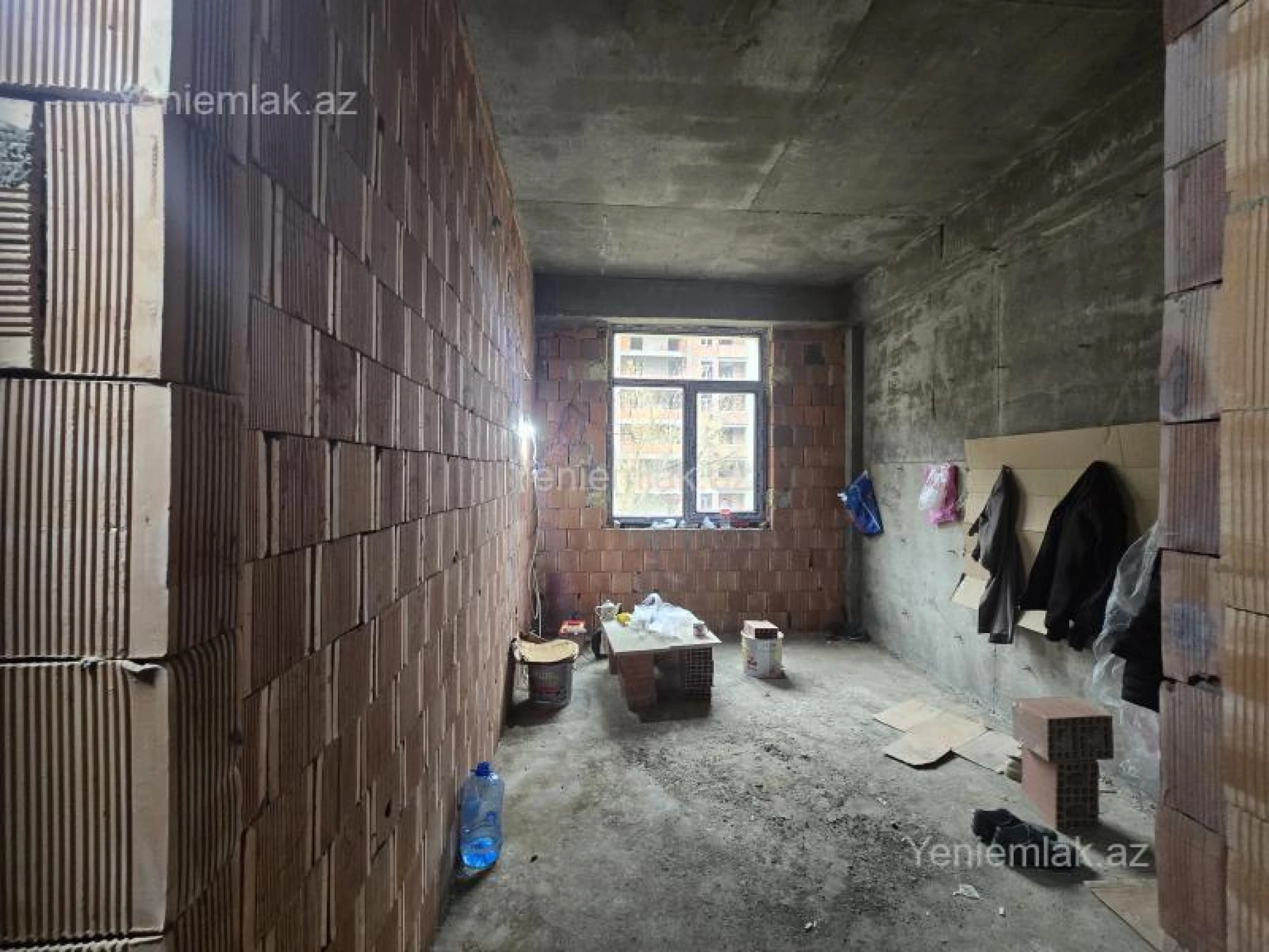 Satılır 1 otaqlı yeni tikili 37 m²