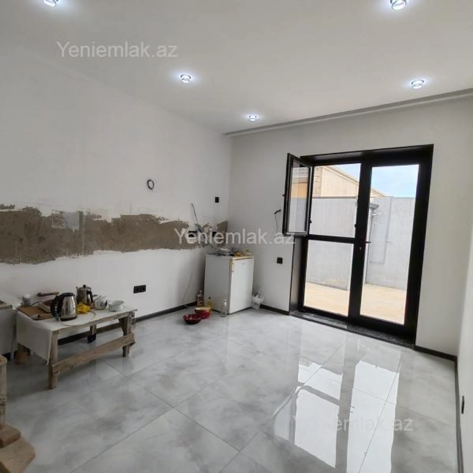 Satılır 4 otaqlı həyət evi 140 m²