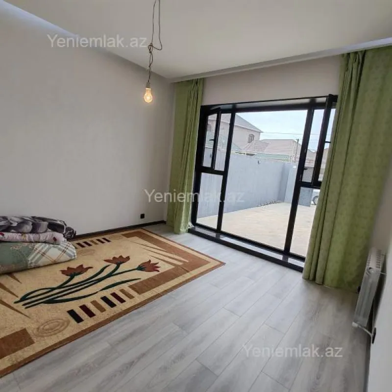 Satılır 4 otaqlı həyət evi 140 m²