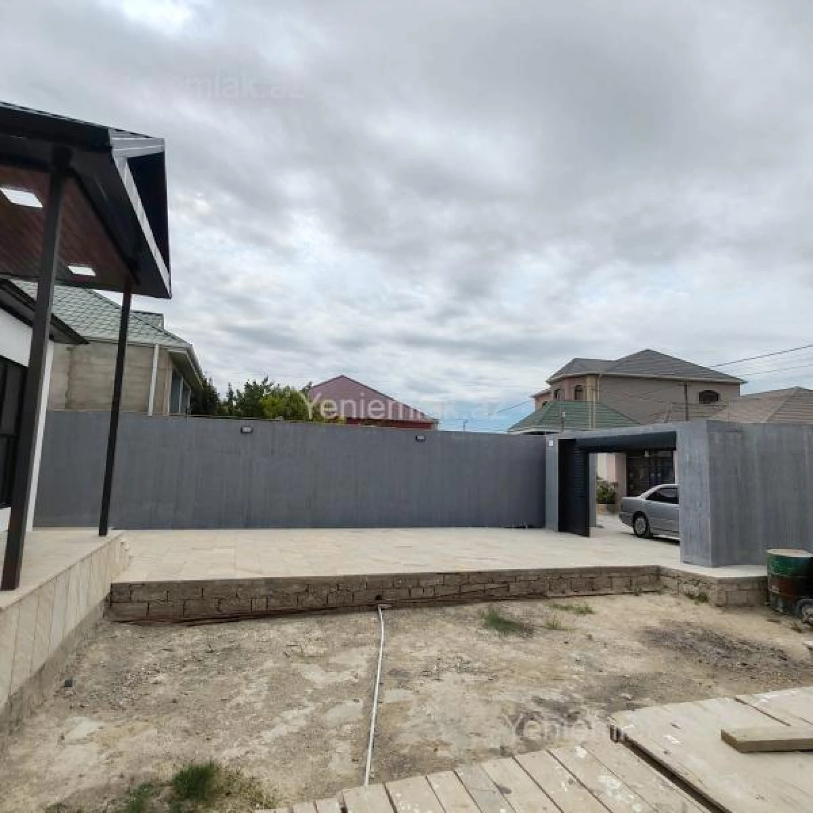 Satılır 4 otaqlı həyət evi 140 m²