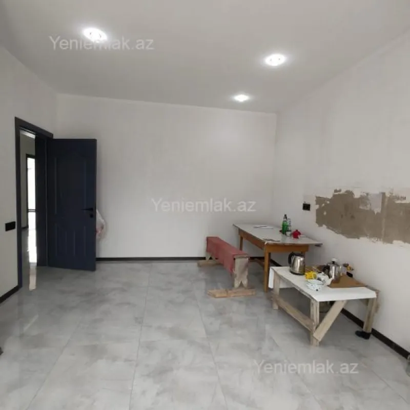 Satılır 4 otaqlı həyət evi 140 m²