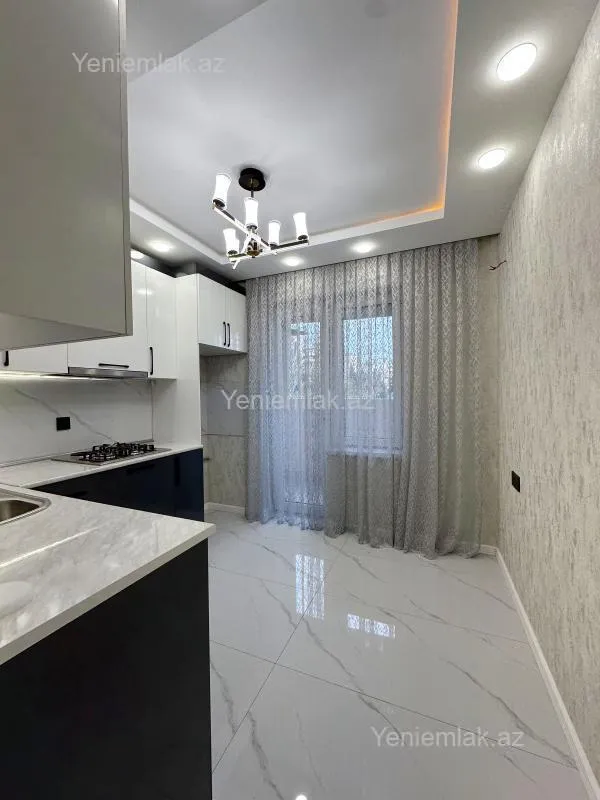 Satılır 3 otaqlı köhnə tikili 90 m²