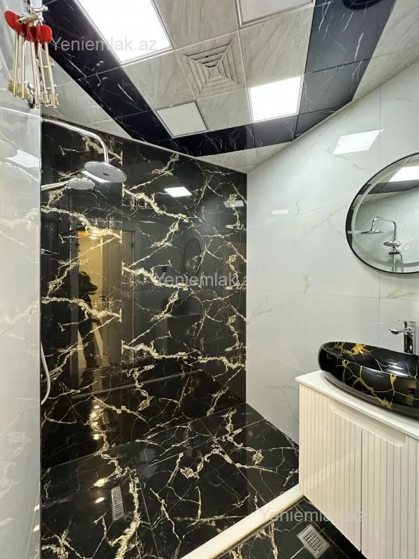 Satılır 3 otaqlı köhnə tikili 90 m²