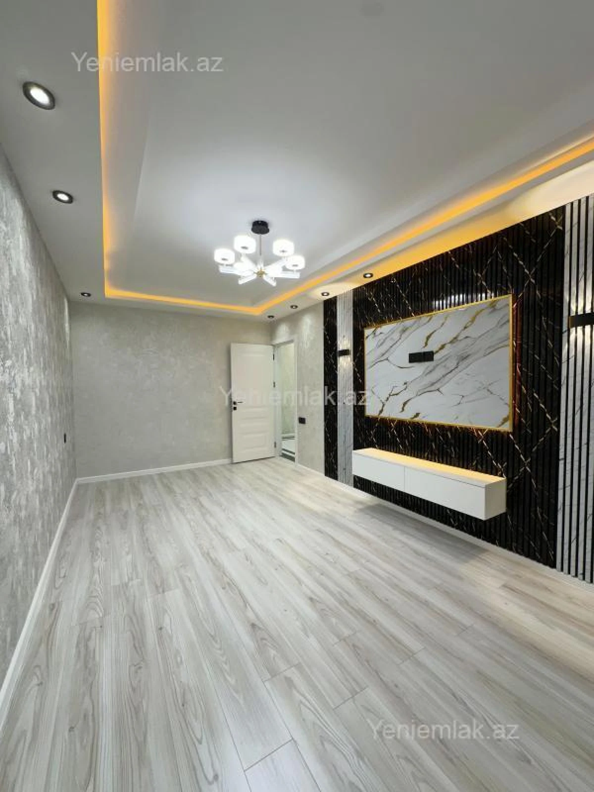 Satılır 3 otaqlı köhnə tikili 90 m²