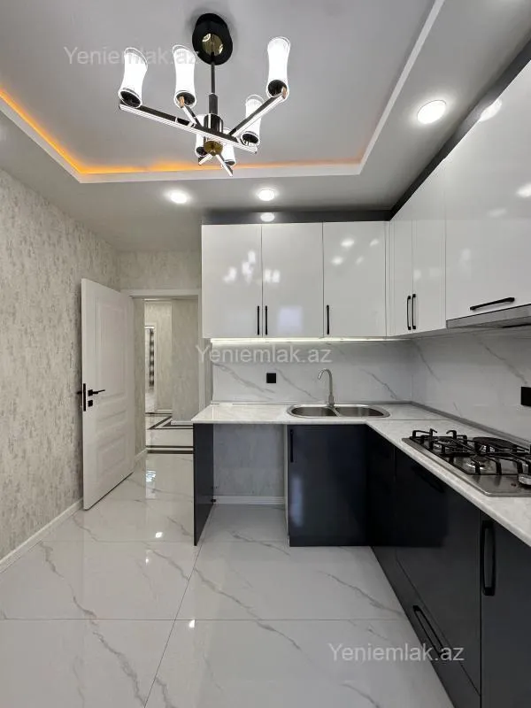 Satılır 3 otaqlı köhnə tikili 90 m²