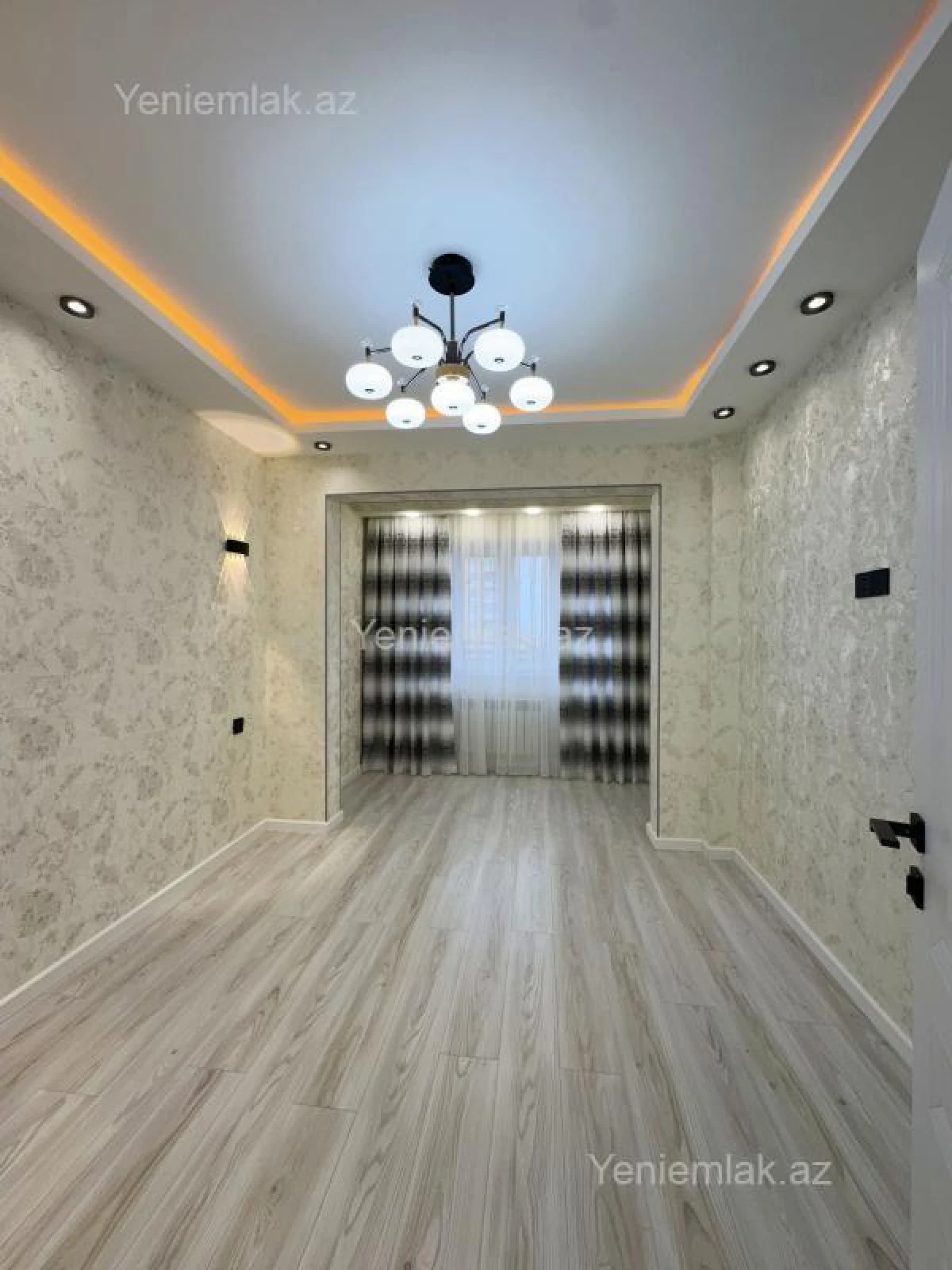 Satılır 3 otaqlı köhnə tikili 90 m²