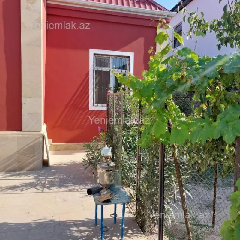 Satılır 4 otaqlı həyət evi 170 m²
