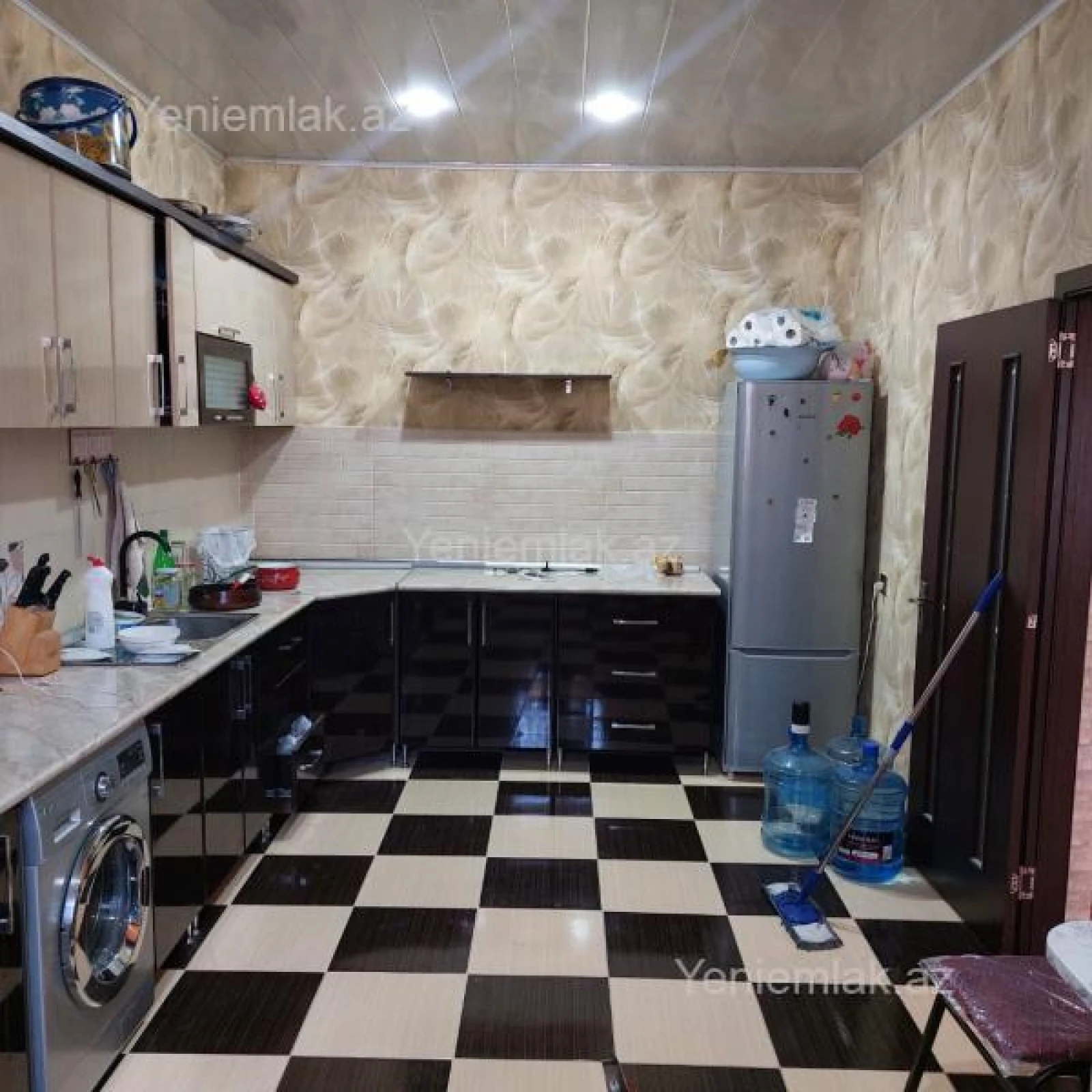 Satılır 4 otaqlı həyət evi 170 m²
