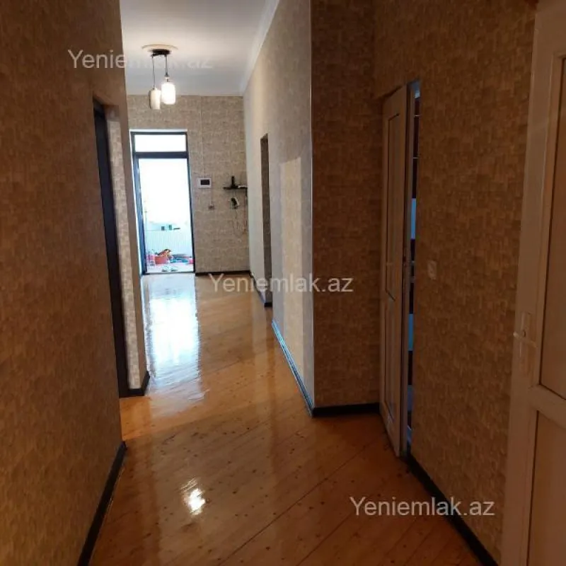 Satılır 4 otaqlı həyət evi 170 m²