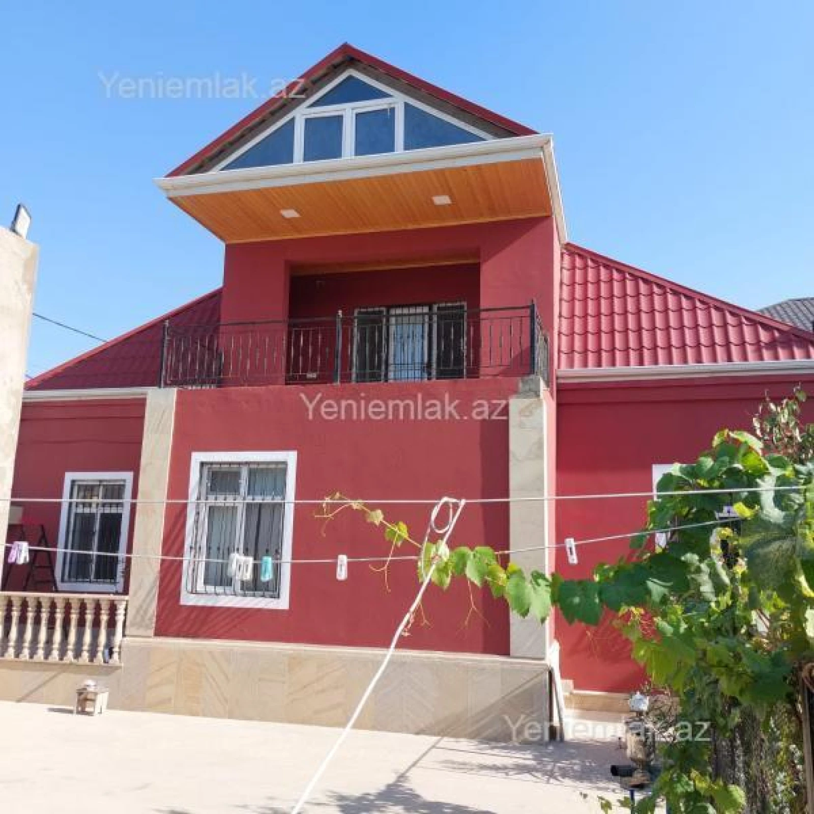 Satılır 4 otaqlı həyət evi 170 m²
