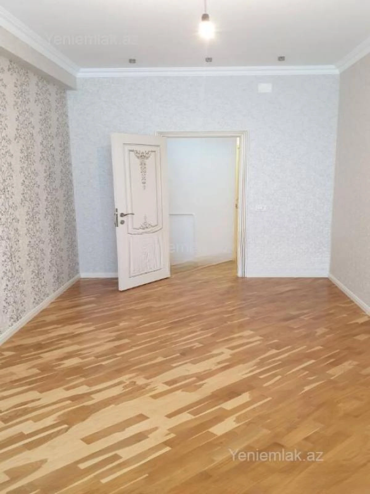 Satılır 3 otaqlı yeni tikili 100 m²