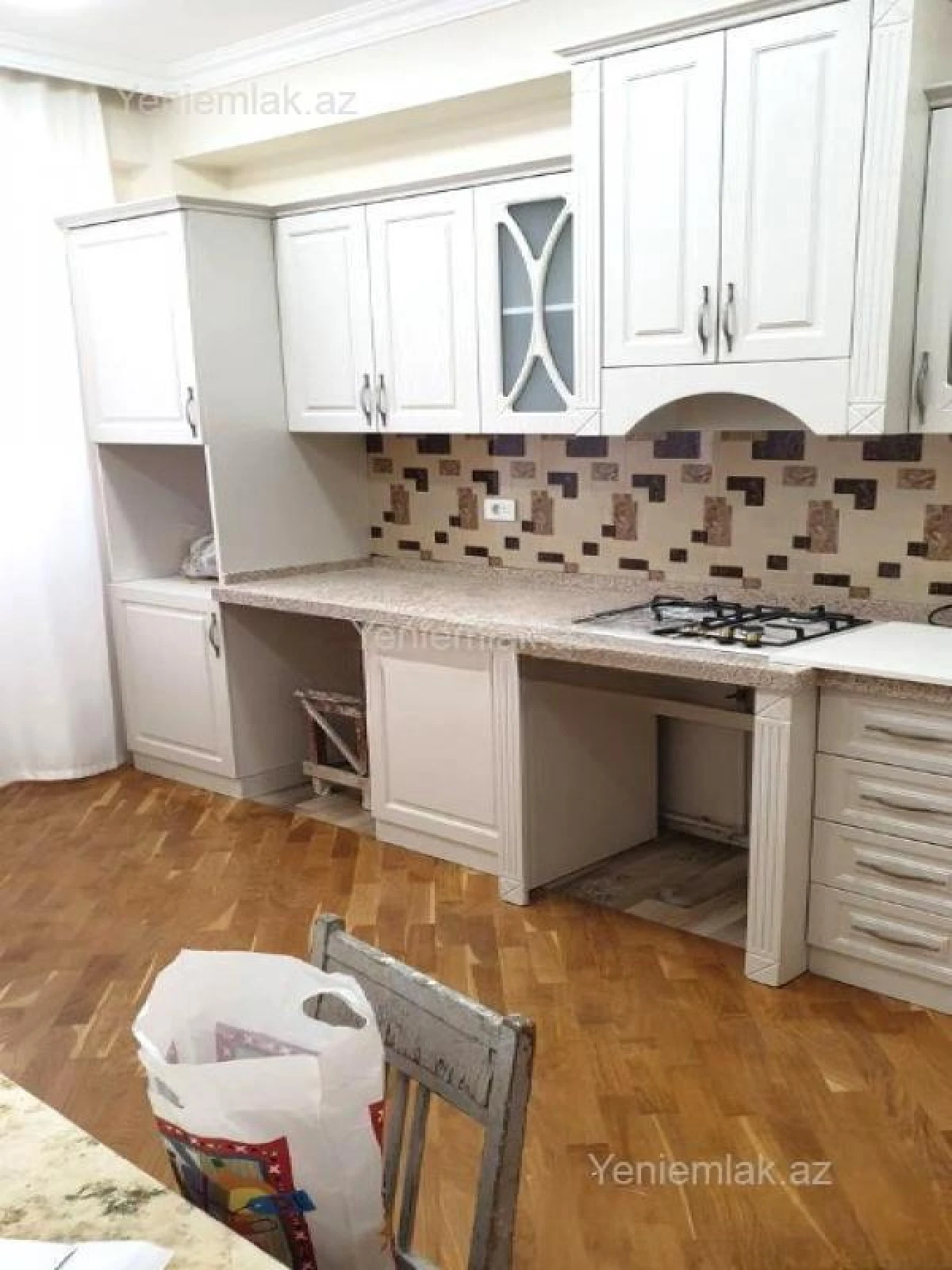 Satılır 3 otaqlı yeni tikili 100 m²