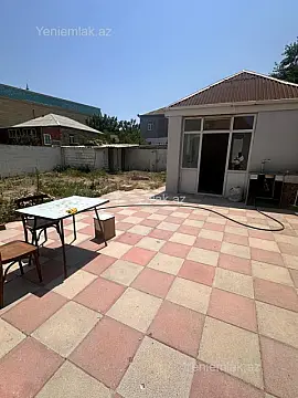 Satılır 4 otaqlı həyət evi 200 m²