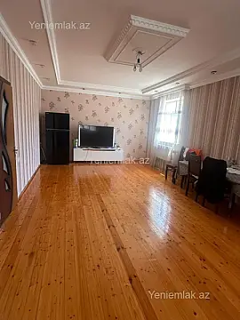 Satılır 4 otaqlı həyət evi 200 m²
