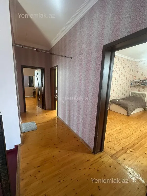 Satılır 4 otaqlı həyət evi 200 m²