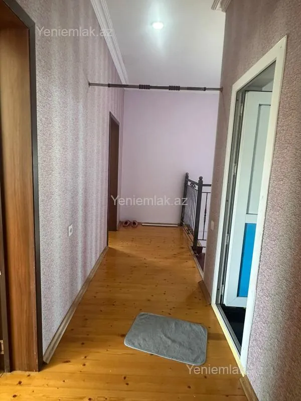 Satılır 4 otaqlı həyət evi 200 m²