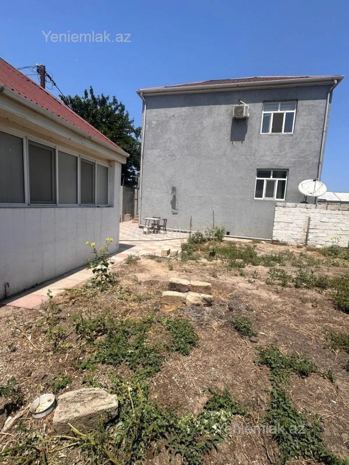 Satılır 4 otaqlı həyət evi 200 m²