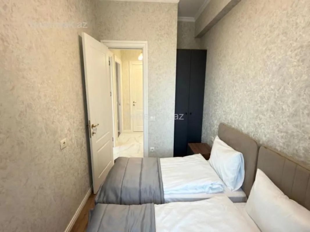 Satılır 3 otaqlı yeni tikili 49.9 m²