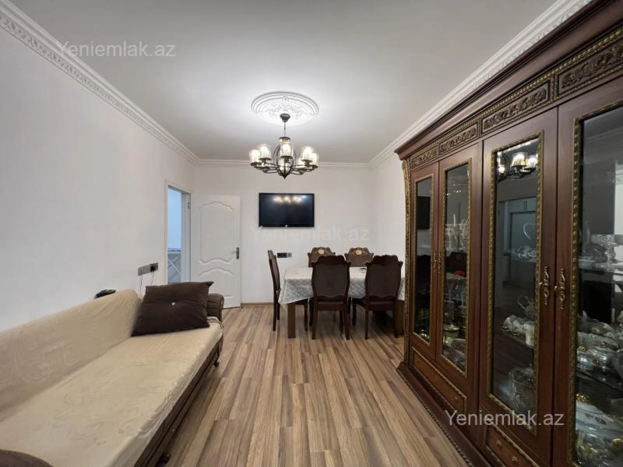 Satılır 3 otaqlı yeni tikili 130 m²