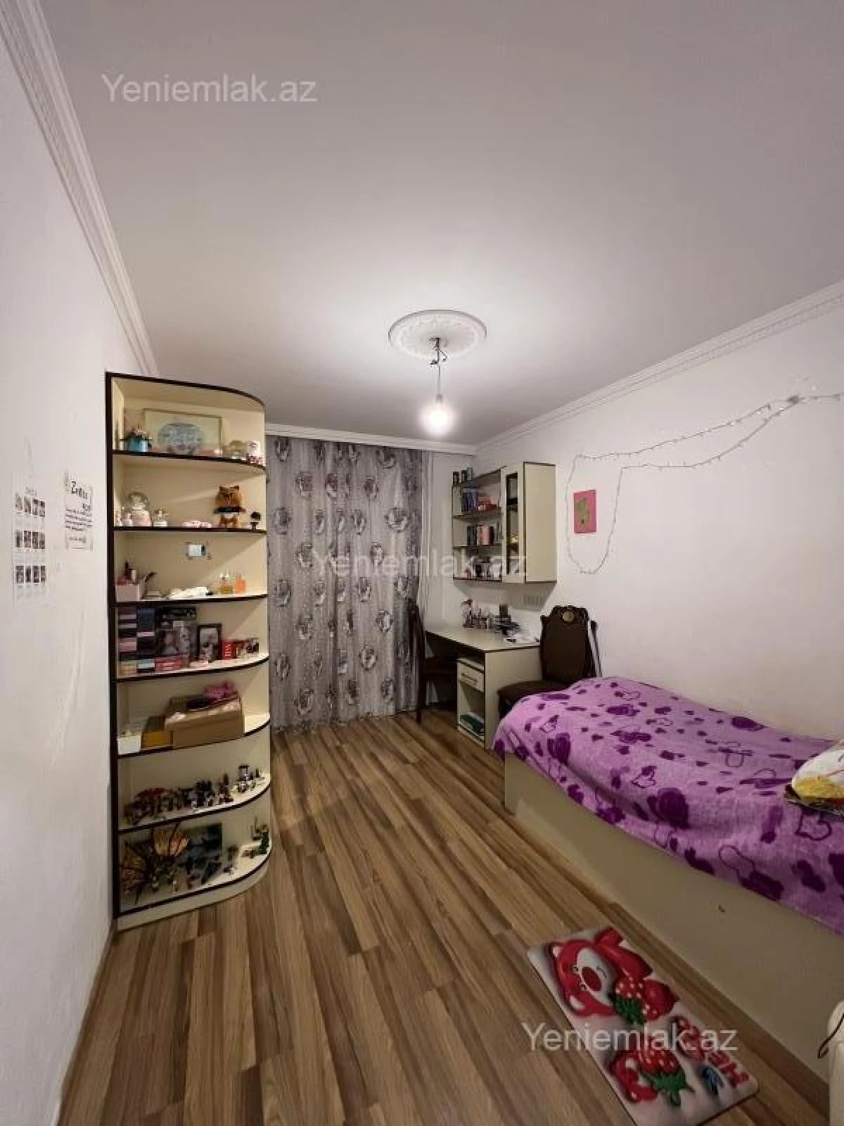 Satılır 3 otaqlı yeni tikili 130 m²