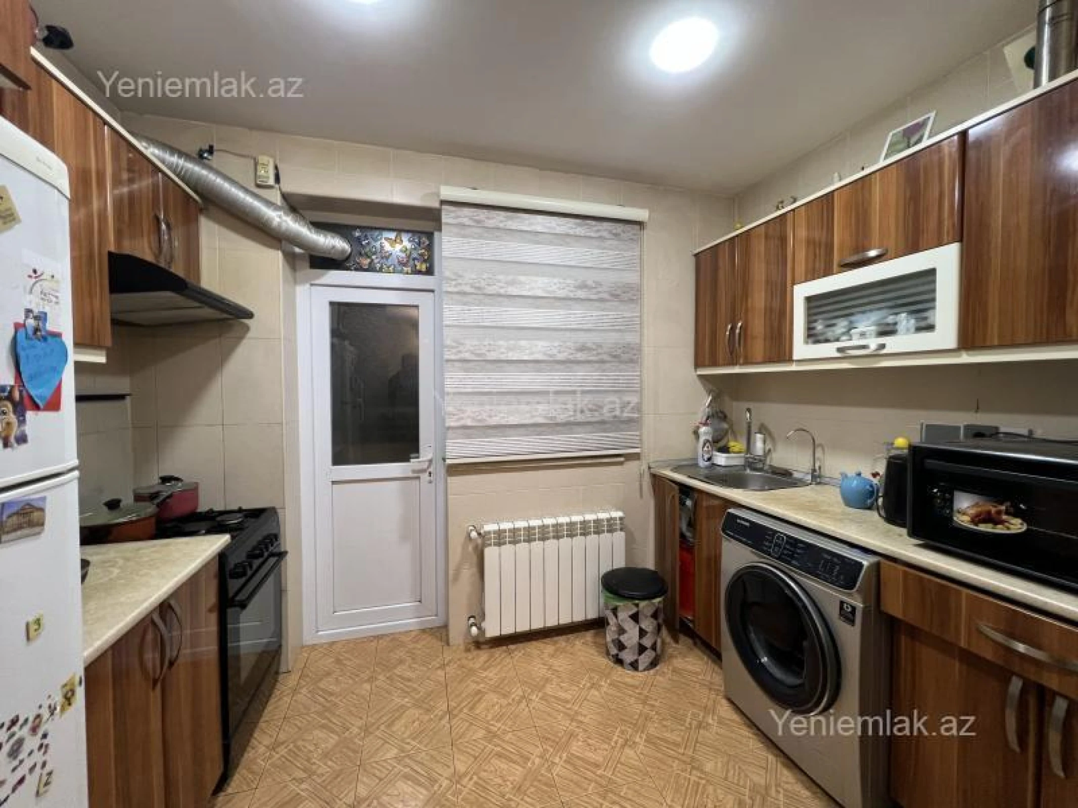 Satılır 3 otaqlı yeni tikili 130 m²