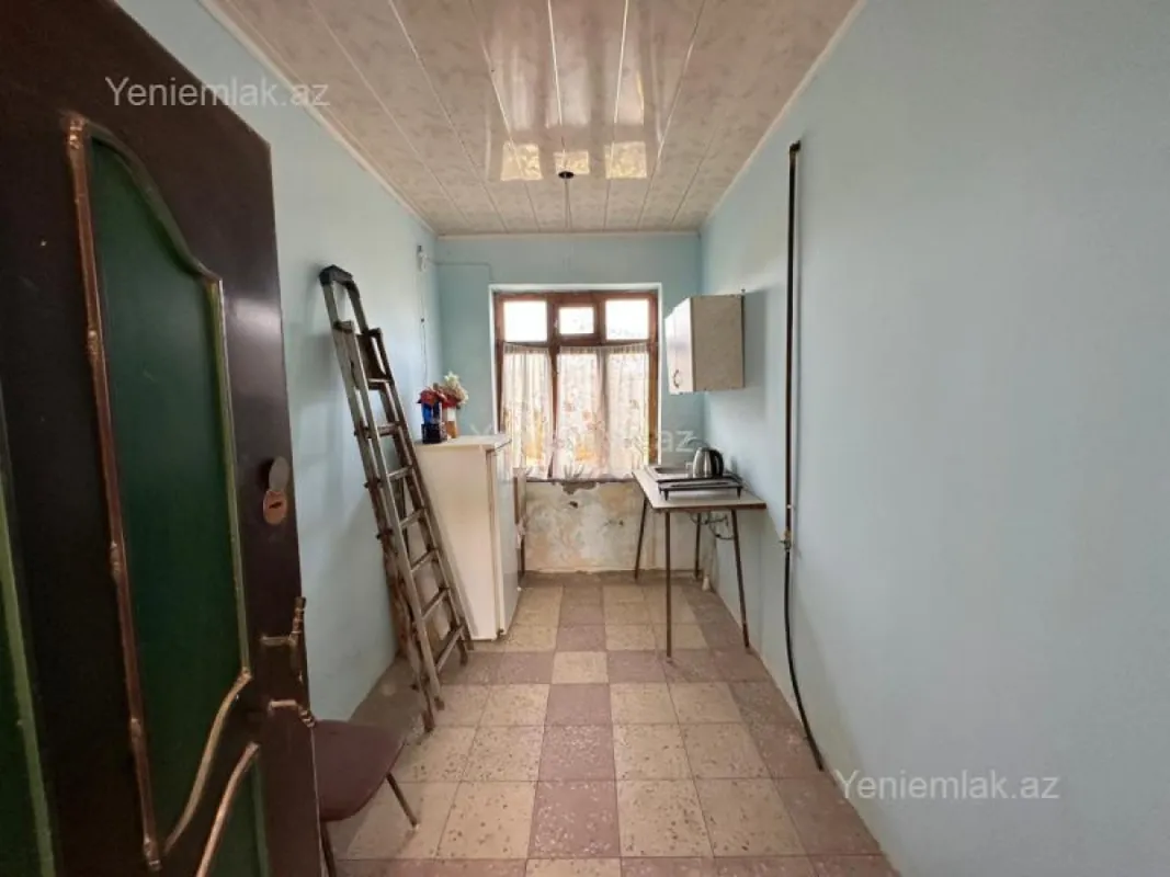 Satılır 5 otaqlı həyət evi 150 m²
