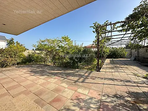Satılır 5 otaqlı həyət evi 150 m²
