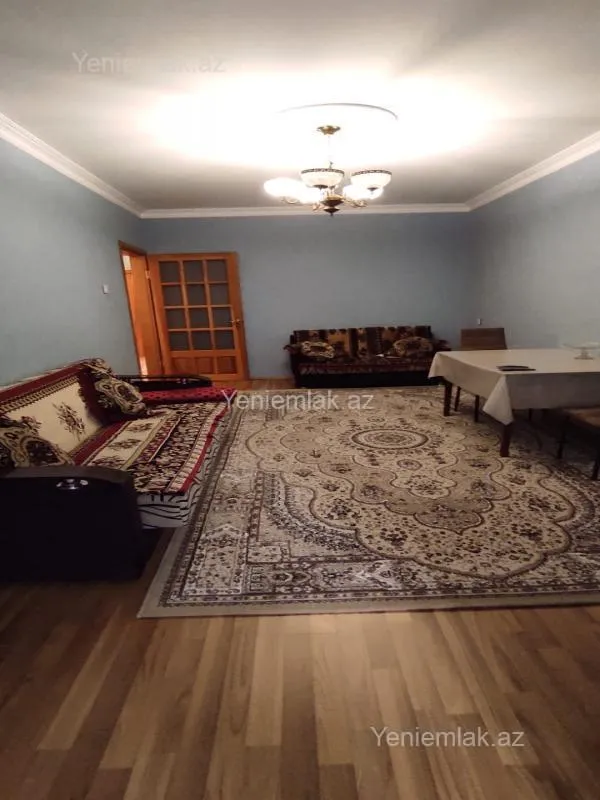Satılır 4 otaqlı köhnə tikili 90 m²
