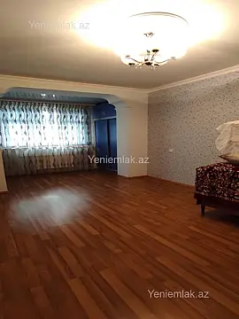 Satılır 4 otaqlı köhnə tikili 90 m²