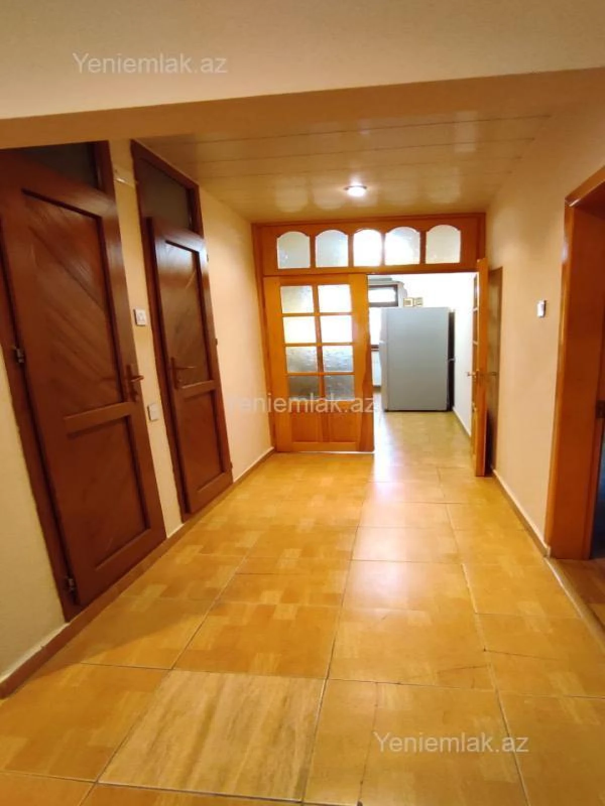 Satılır 4 otaqlı köhnə tikili 90 m²