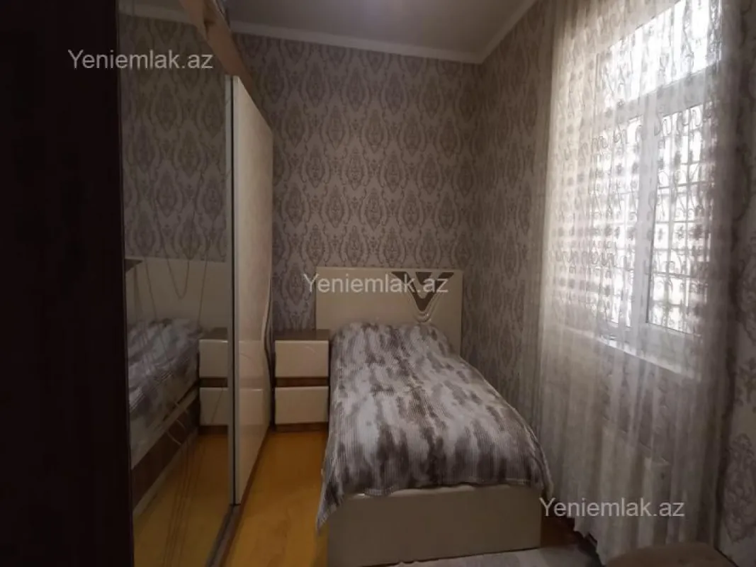 Satılır 3 otaqlı həyət evi 100 m²
