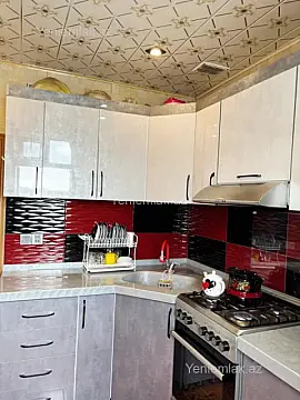 Satılır 4 otaqlı köhnə tikili 85 m²